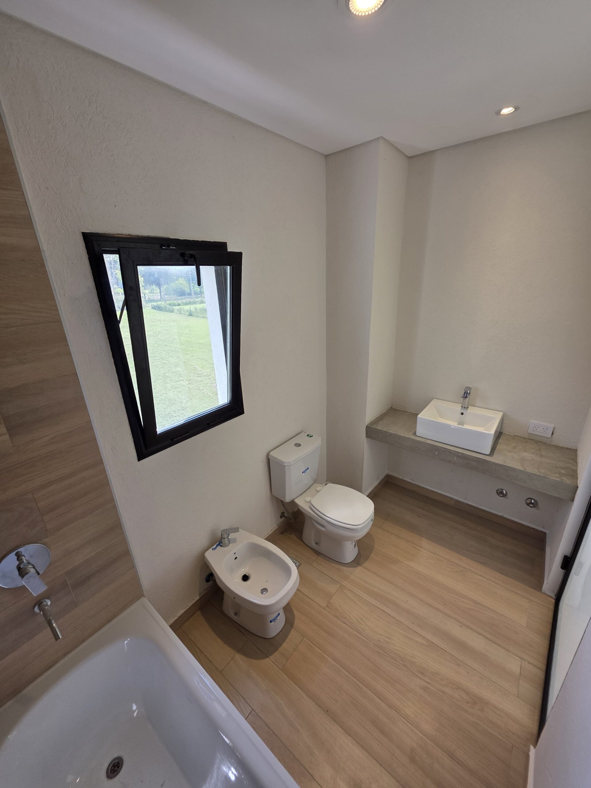 WhatsApp Image 2025-04-26 at 15.40.29 (2)