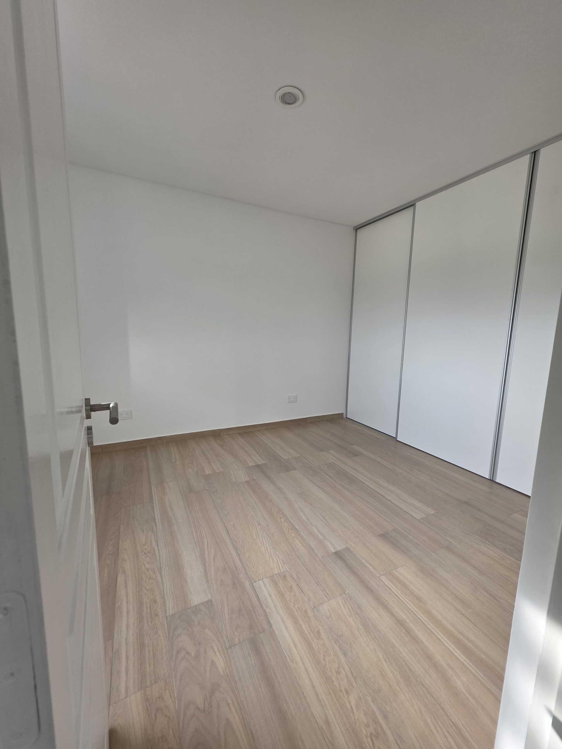 WhatsApp Image 2025-04-26 at 15.40.32 (1)