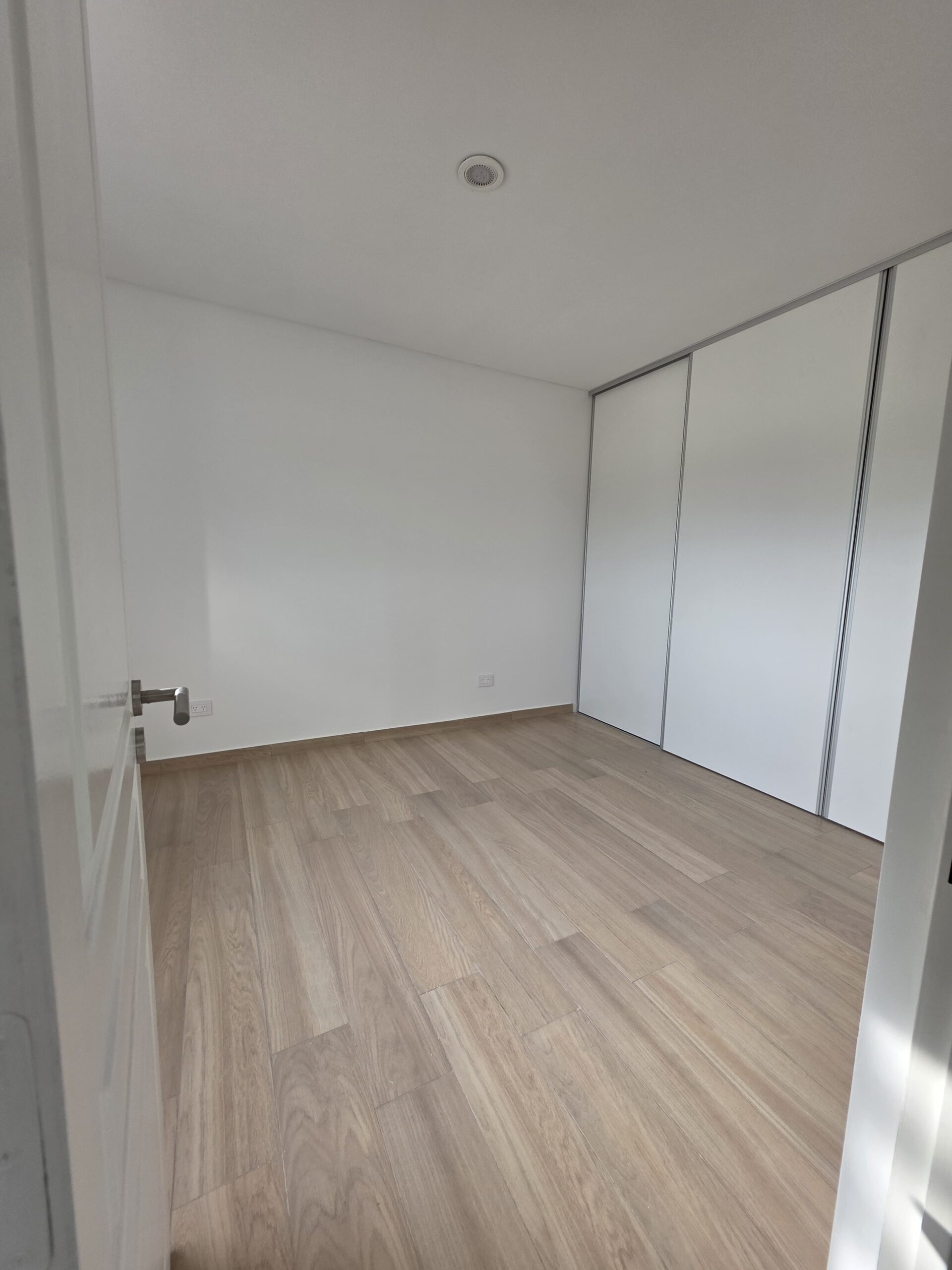 WhatsApp Image 2025-04-26 at 15.40.32